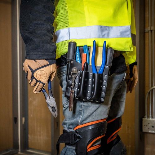 Main product image of Leather Tool Pouch with Knife Snap, 5-Pocket, 5126