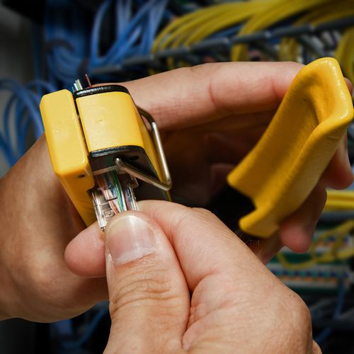 Main product image of Data Cable Crimping Tool for Pass-Thru, Compact, VDV226-005