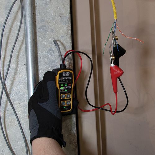 Main product image of Tone & Probe PRO Electrical Wire Tracing Set, Batteries and Carrying Pouch, VDV500-820