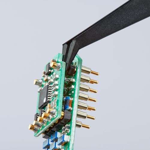 Main product image of 4-1/2" Plastic Gripping Tweezers w/ ESD Coating, 90-Degree Angle