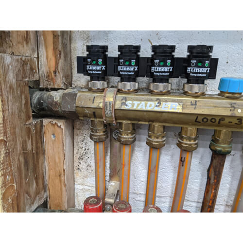 Linear-X6 6-Valve Hydronic Manifold Actuator/Control All-in-One Operating System