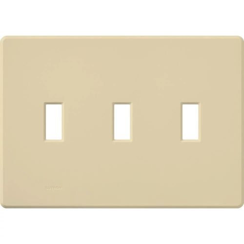 Main product image of Fassada 3-Gang Traditional Wall Plate (Ivory)