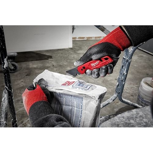 Main product image of FASTBACK Folding Utility Knife with Blade Storage and 50 Piece Blades