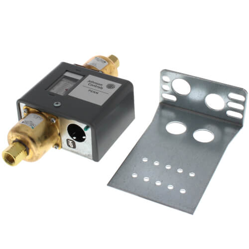 Differential Pressure Control, SPDT Differential w/ 1/4" Female Fittings