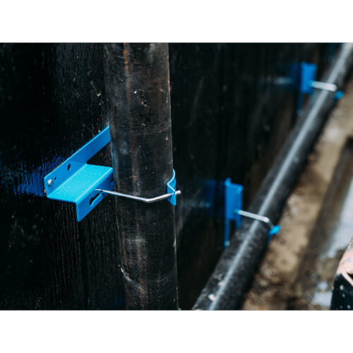 PL1111V60 Hap PL1111V60 6" Lockable Hap Pipe Hanger Fits 6" PVC