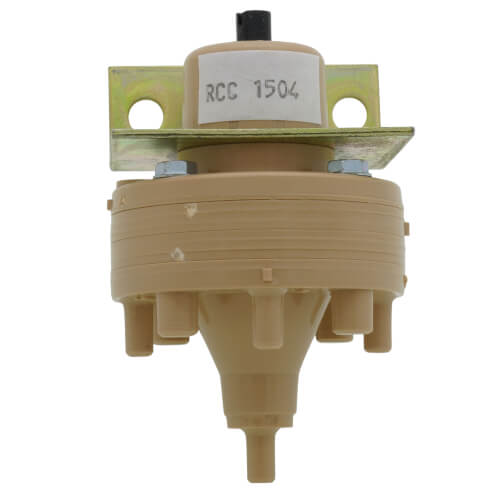 RCC1504 KMC Controls RCC1504 Bias Adjustment Reversing Pneumatic Relay with Bracket