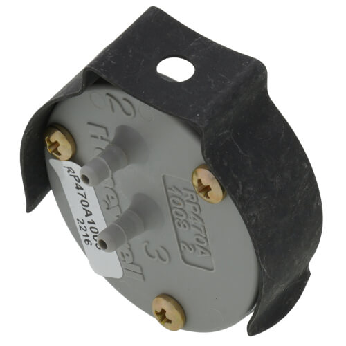 Main product image of Pneumatic Selector Relay, transmits higher of two input pressures