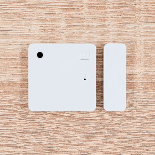 Main product image of BLU Door & Window Contact Sensor w/ ZigBee Connectivity (White)