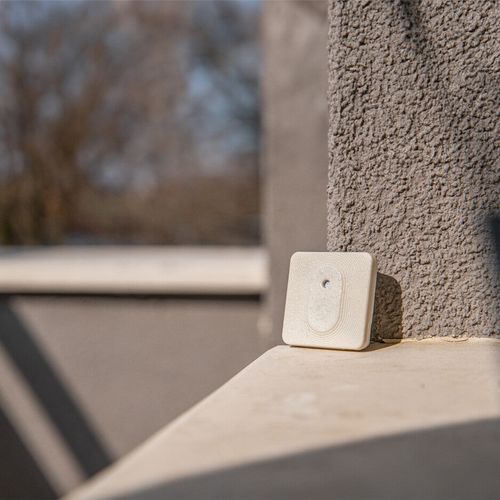 Main product image of BLU Temperature & Humidity Sensor, w/ Bluetooth & ZigBee Connectivity (Ivory)