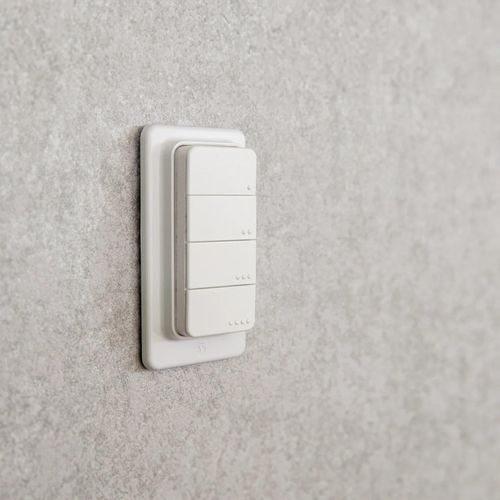 Main product image of BLU 4-Button Remote Control w/ ZigBee & Bluetooth Connectivity