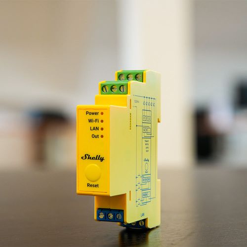 Main product image of Pro RGBWW LED Controller with Power Monitoring, DIN Rail