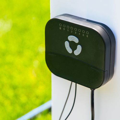 Main product image of FrankEver 6-Zone Wi-Fi Enabled Smart Sprinkler Controller, FK-06X