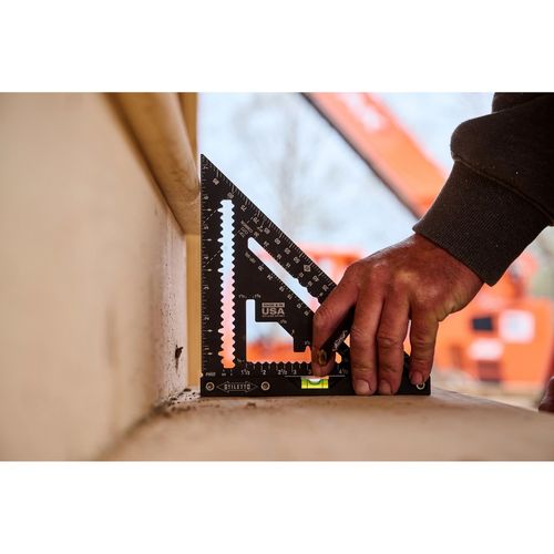 Main product image of STILETTO 7" Carpenter Square with Level, STSQ7-L