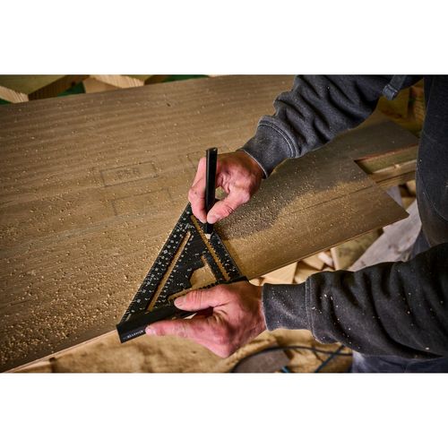 Main product image of STILETTO 7" Carpenter Square with Level, STSQ7-L