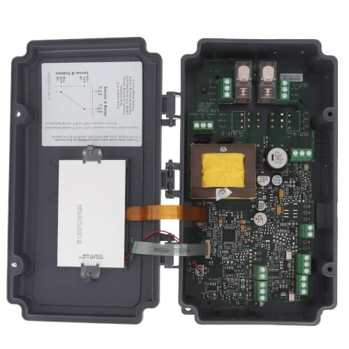 Main product image of Electronic Universal Controller, 2SPDT, 2 Analog outputs, 2 sensor inputs