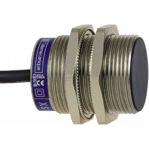 Main product image of Inductive Proximity Sensor, Cylinder, 20 mm Sensing Distance, 12 to 24 VDC, PNP, 3-Wire, XS1N30PA349