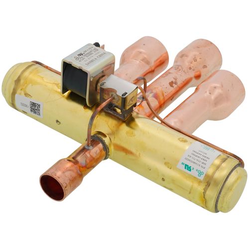 Main product image of 7/8 x 1-3/8 Reversing Valve w/24V Coil, VAL08224
