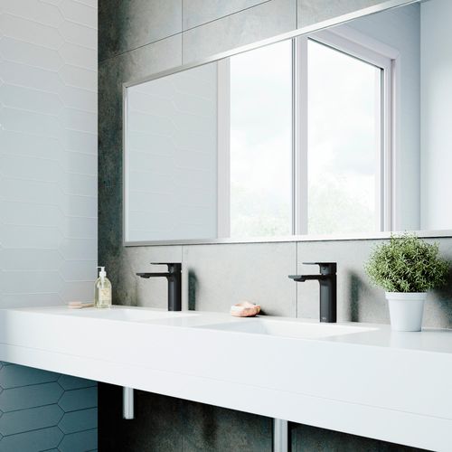 Main product image of Davidson Single Handle Bathroom Faucet (Matte Black), VG01043MB