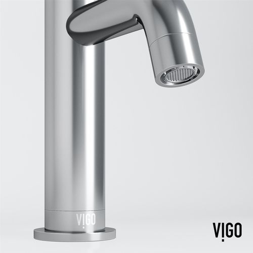Main product image of Ruxton Single Handle Bathroom Faucet, Top-Mounted Handle (Chrome), VG01050CH