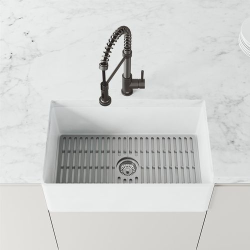 Main product image of Edison Single Handle Pull-Down Sprayer Kitchen Faucet (Graphite Black), VG02001GB