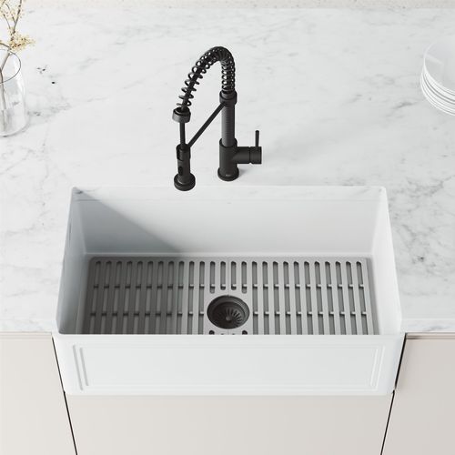 Main product image of Edison Single Handle Pull-Down Sprayer Kitchen Faucet (Matte Black), VG02001MB