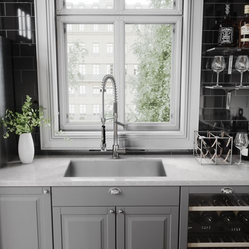 Main product image of Zurich Single Handle Pull-Down Sprayer Kitchen Faucet (Chrome), VG02007CH