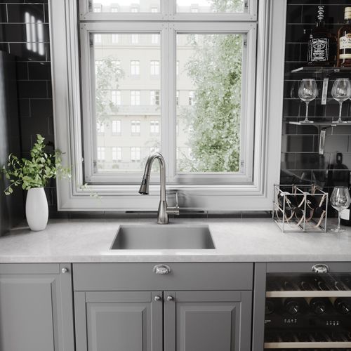 Main product image of Aylesbury Single Handle Pull-Down Sprayer Kitchen Faucet (Stainless Steel), VG02013ST
