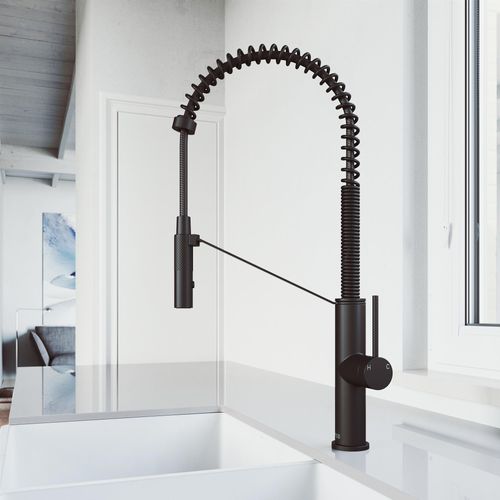 Main product image of Livingston Single Handle Pull-Down Sprayer Kitchen Faucet (Matte Black), VG02027MB
