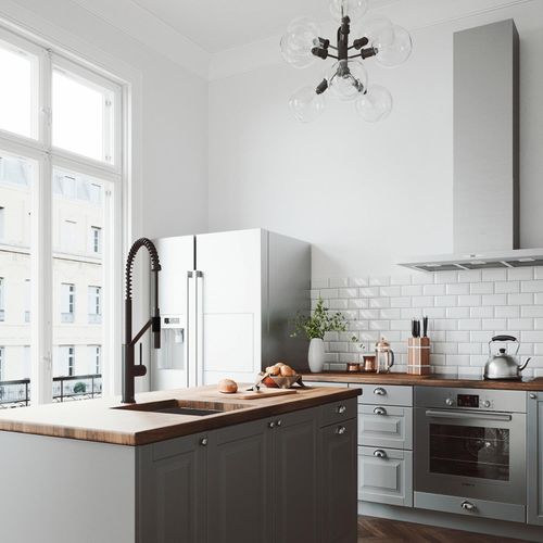 Main product image of Livingston Single Handle Pull-Down Sprayer Kitchen Faucet (Matte Black), VG02027MB