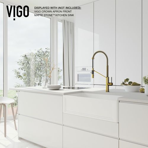 Main product image of Livingston Single Handle Pull-Down Sprayer Kitchen Faucet (Matte Brushed Gold), VG02027MG