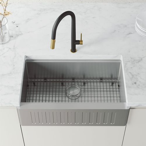 Main product image of Greenwich Single Handle Pull-Down Sprayer Kitchen Faucet (Matte Black/Matte Brushed Gold), VG02029MBMGB