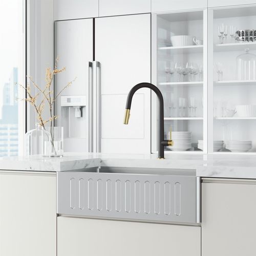 Main product image of Greenwich Single Handle Pull-Down Sprayer Kitchen Faucet (Matte Black/Matte Brushed Gold), VG02029MBMGB