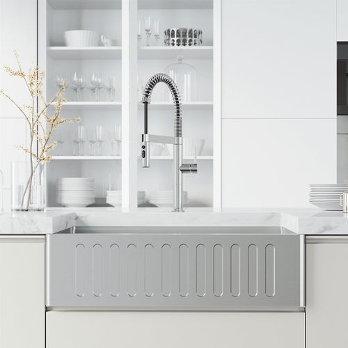 Main product image of Edison Pro Single Handle Pull-Down Kitchen Faucet (Chrome), VG02052CH
