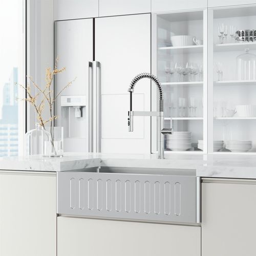 Main product image of Edison Pro Single Handle Pull-Down Kitchen Faucet (Chrome), VG02052CH