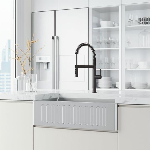 Main product image of Edison Pro Single Handle Pull-Down Kitchen Faucet (Matte Black), VG02052MB