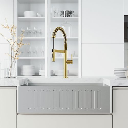 Main product image of Edison Pro Single Handle Pull-Down Kitchen Faucet (Matte Brushed Gold), VG02052MG