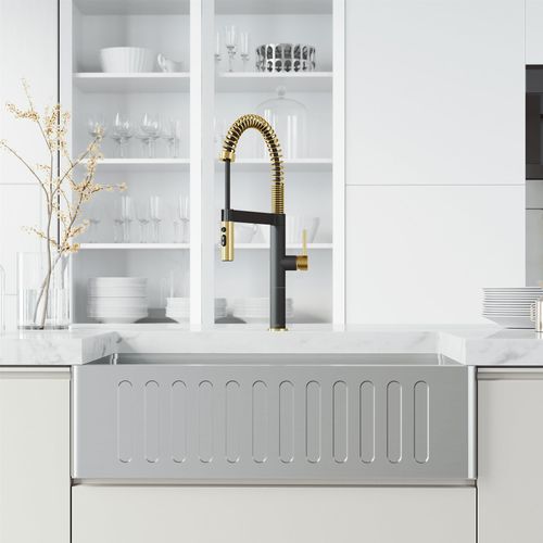 Main product image of Edison Pro Single Handle Pull-Down Kitchen Faucet (Matte Gold/Matte Black), VG02052MGMB