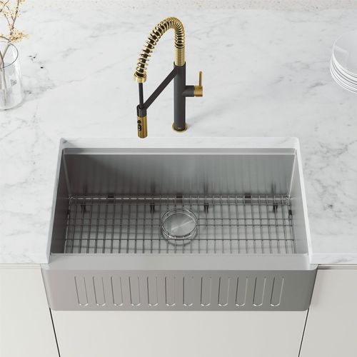 Main product image of Edison Pro Single Handle Pull-Down Kitchen Faucet (Matte Gold/Matte Black), VG02052MGMB