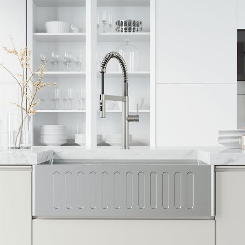 Main product image of Edison Pro Single Handle Pull-Down Kitchen Faucet (Stainless Steel), VG02052ST