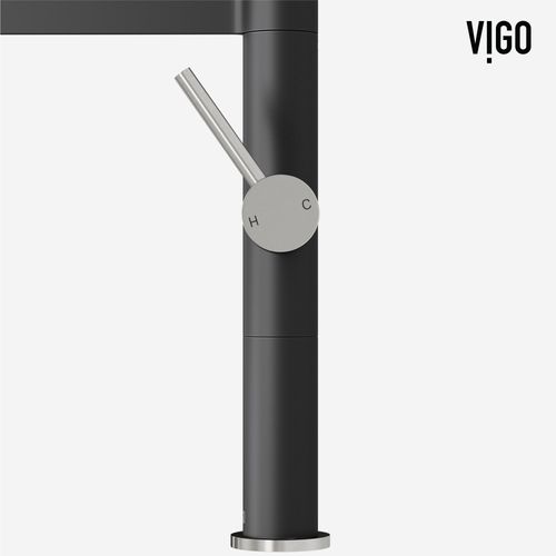 Main product image of Edison Pro Single Handle Pull-Down Kitchen Faucet (Stainless Steel/Matte Black), VG02052STMB