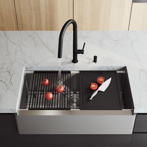 Main product image of Handmade Stainless Steel 36" x 20.5" x 10" Single Bowl Farmhouse Sink Workstation w/ Accessories
