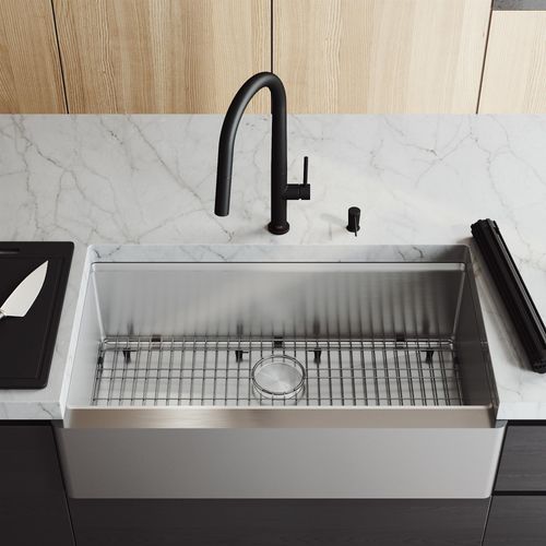 Main product image of Handmade Stainless Steel 36" x 20.5" x 10" Single Bowl Farmhouse Sink Workstation w/ Accessories