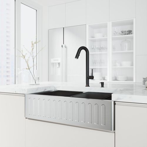 Main product image of Handmade Stainless Steel 36" x 21" x 10" Single Bowl Farmhouse Sink Workstation w/ Accessories